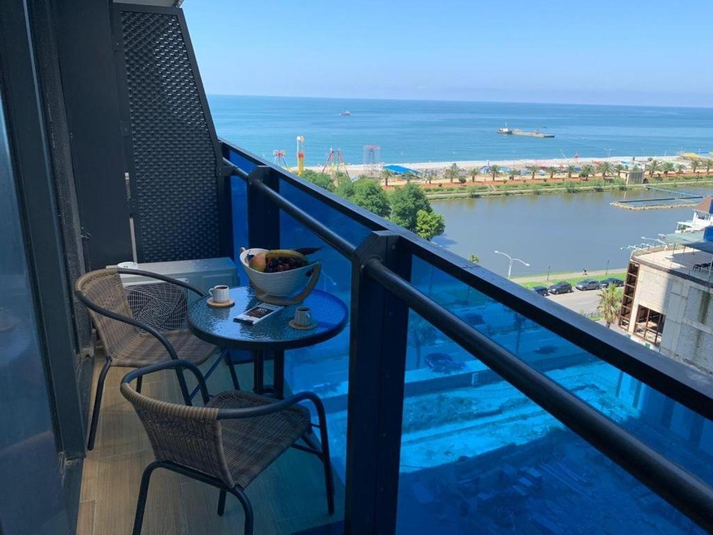 Orbi City Luxury Suit Batum Dış mekan fotoğraf
